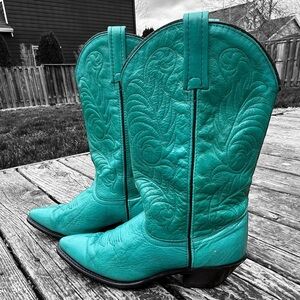 Vintage Acme Turquoise Women’s Cowboy Boots